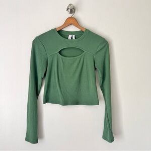 Z by Zella Devi Studio Cropped Long Sleeve T-Shirt in Green